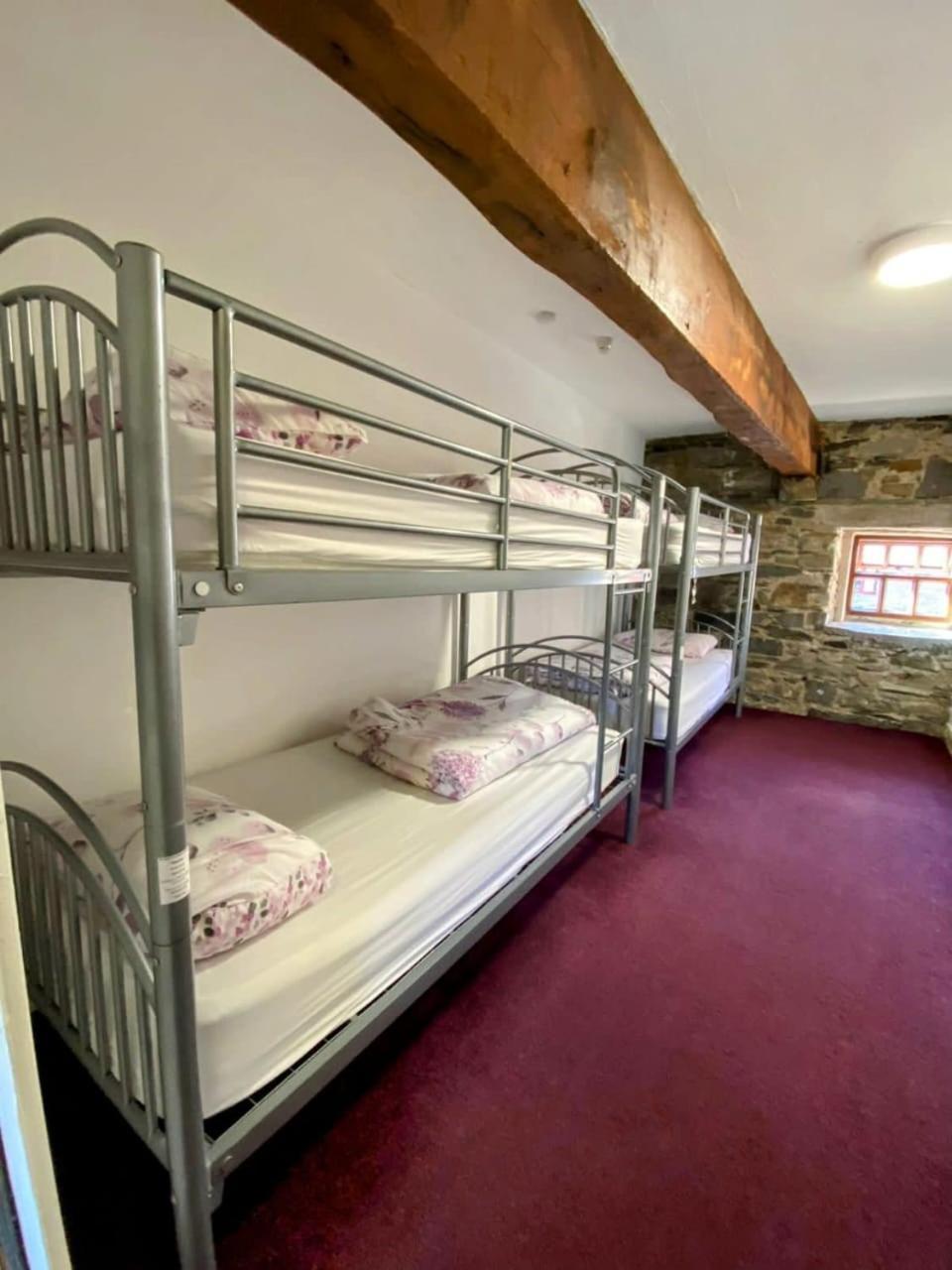 Old Mill Holiday Hostel Westport Exteriör bild